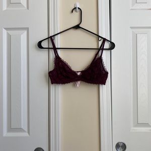 *SOLD* Pretty Lace bralette